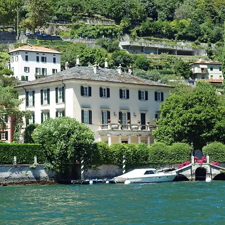 Bateau-hôtel Private Boat Tour